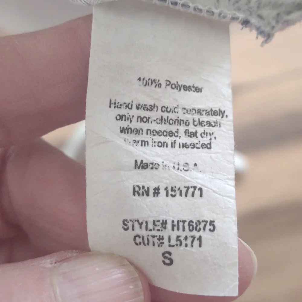 Gilly off-the-shoulder top with sleeves. Size S Blue/white plaid. 100% polyester - Picture 8 of 8